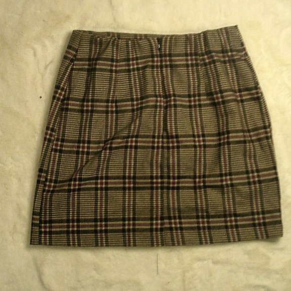 Eyeshadow - Plaid Mini Skirt with 2 slits - Size 1 - Picture 2 of 5